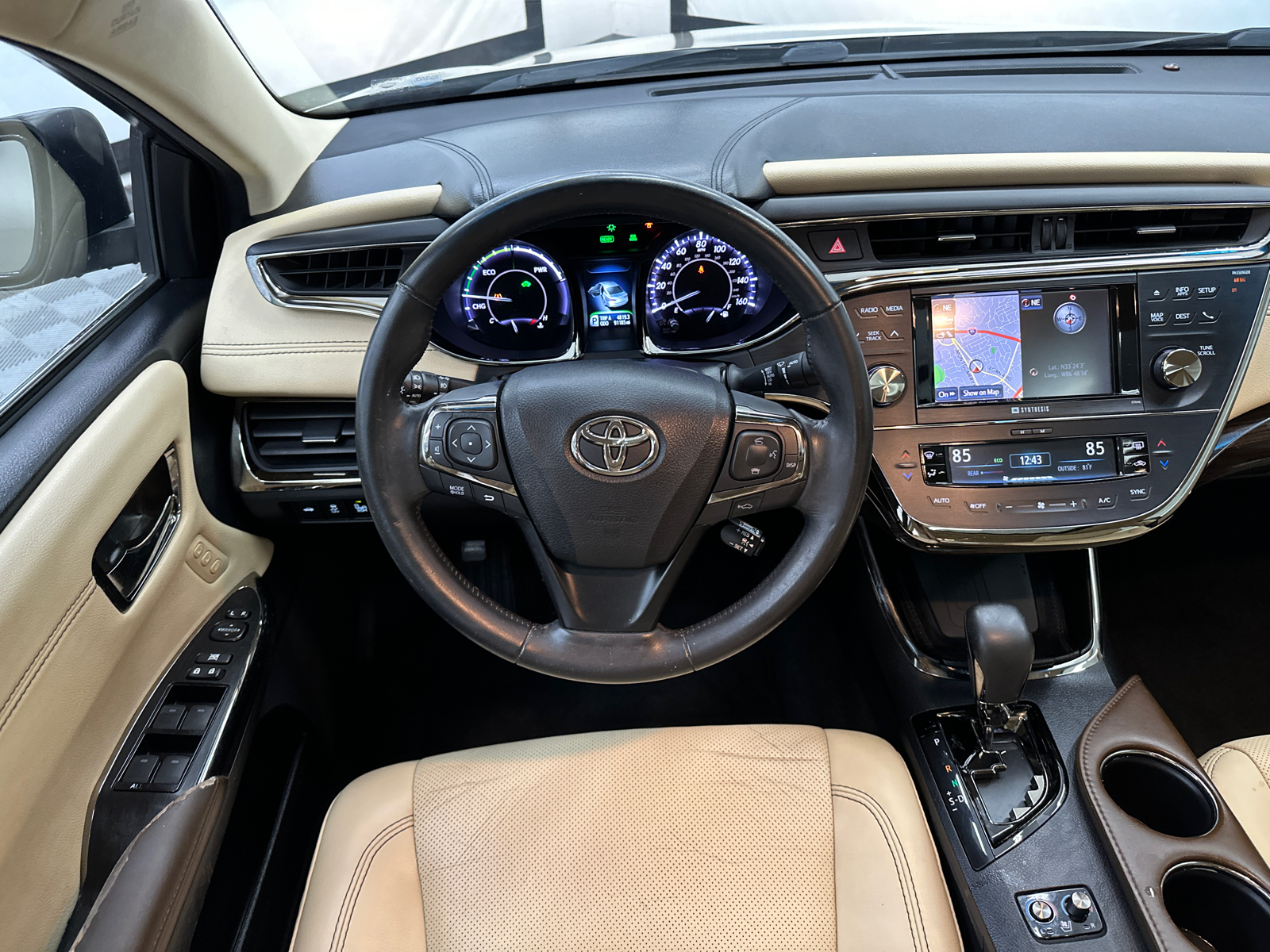 2013 Toyota Avalon Hybrid XLE Premium 23