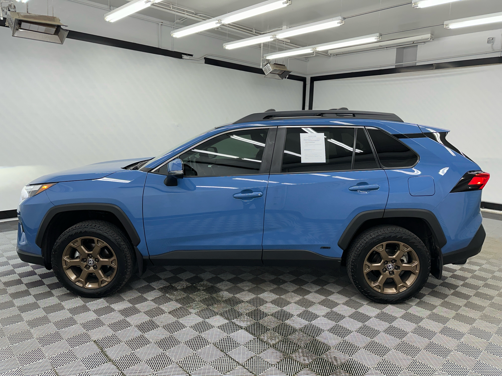 2023 Toyota RAV4 Hybrid Woodland Edition 2