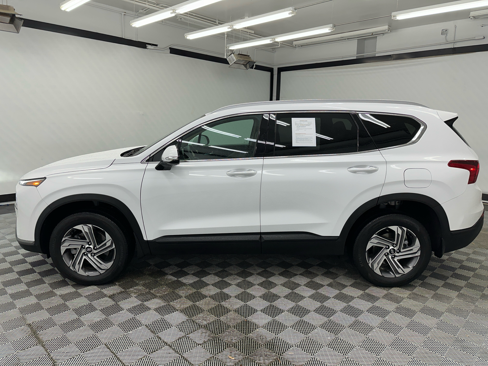 2023 Hyundai Santa Fe SEL 2