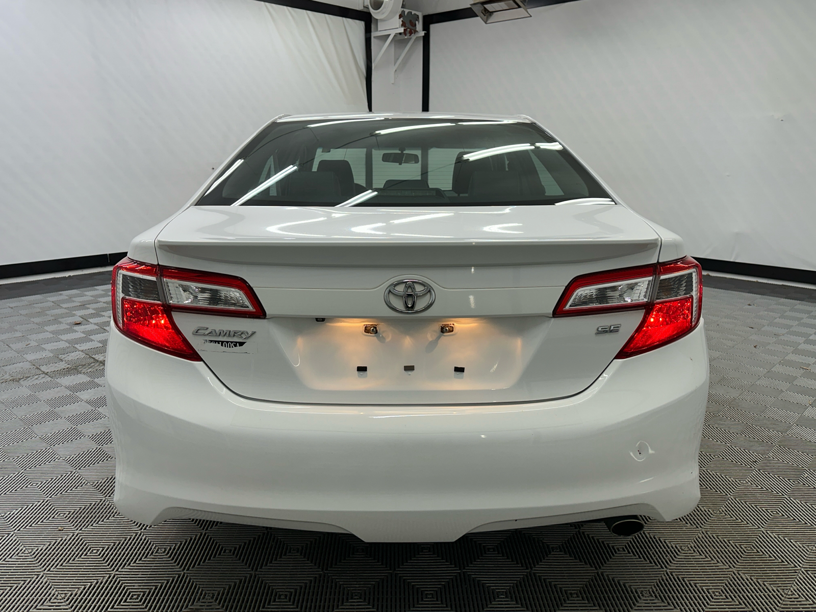 2014 Toyota Camry SE 4