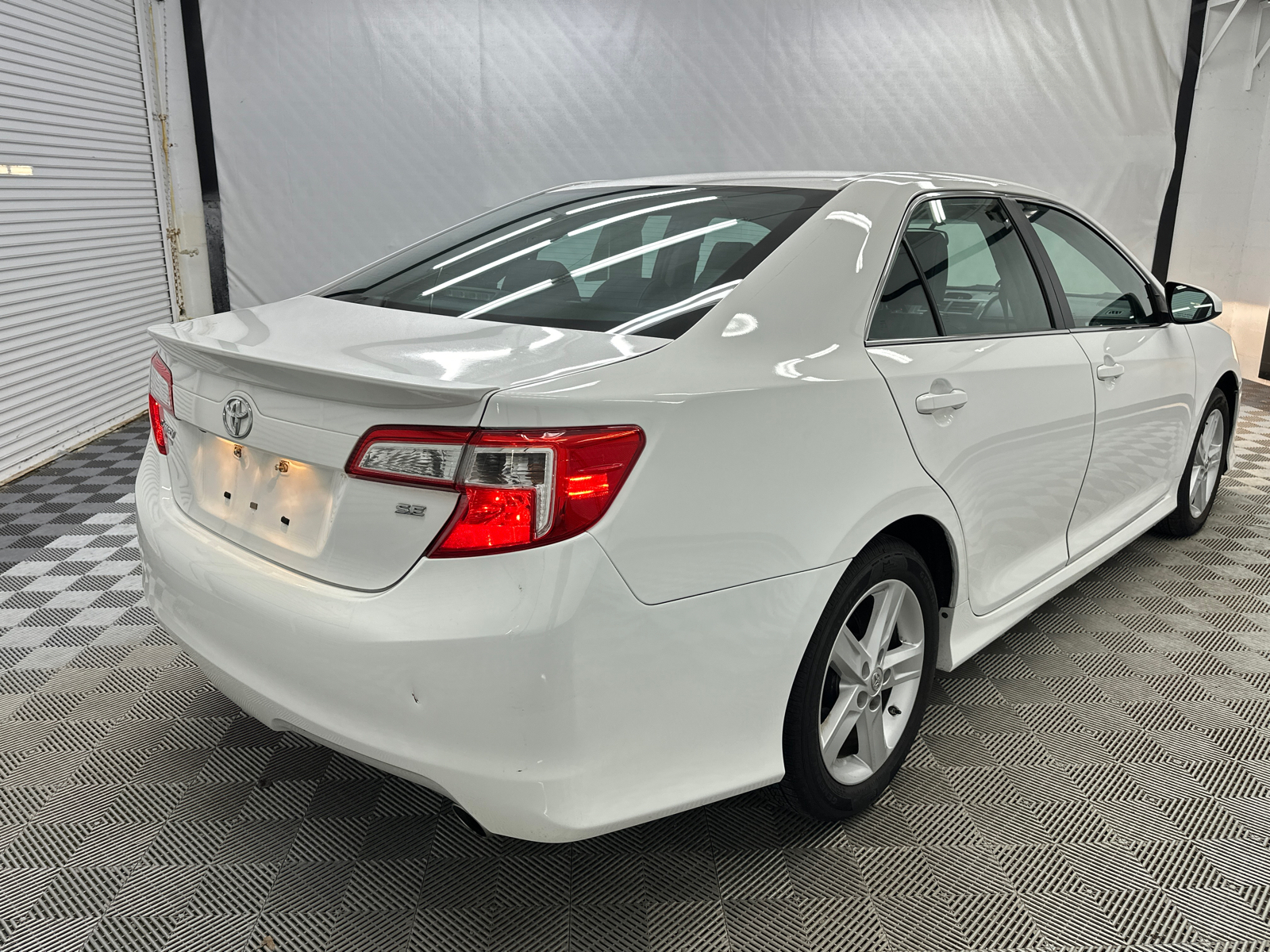 2014 Toyota Camry SE 5