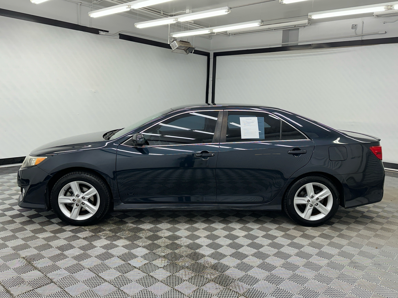 2014 Toyota Camry L 2