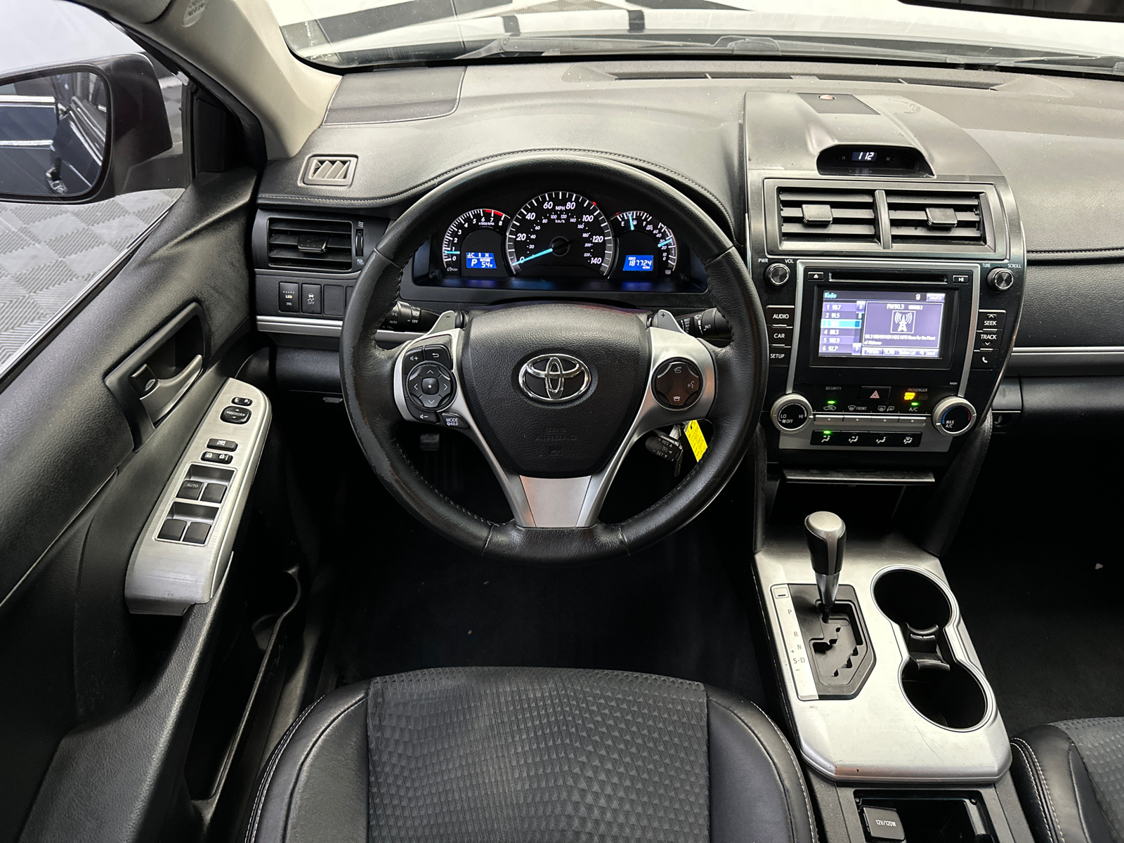 2014 Toyota Camry L 22