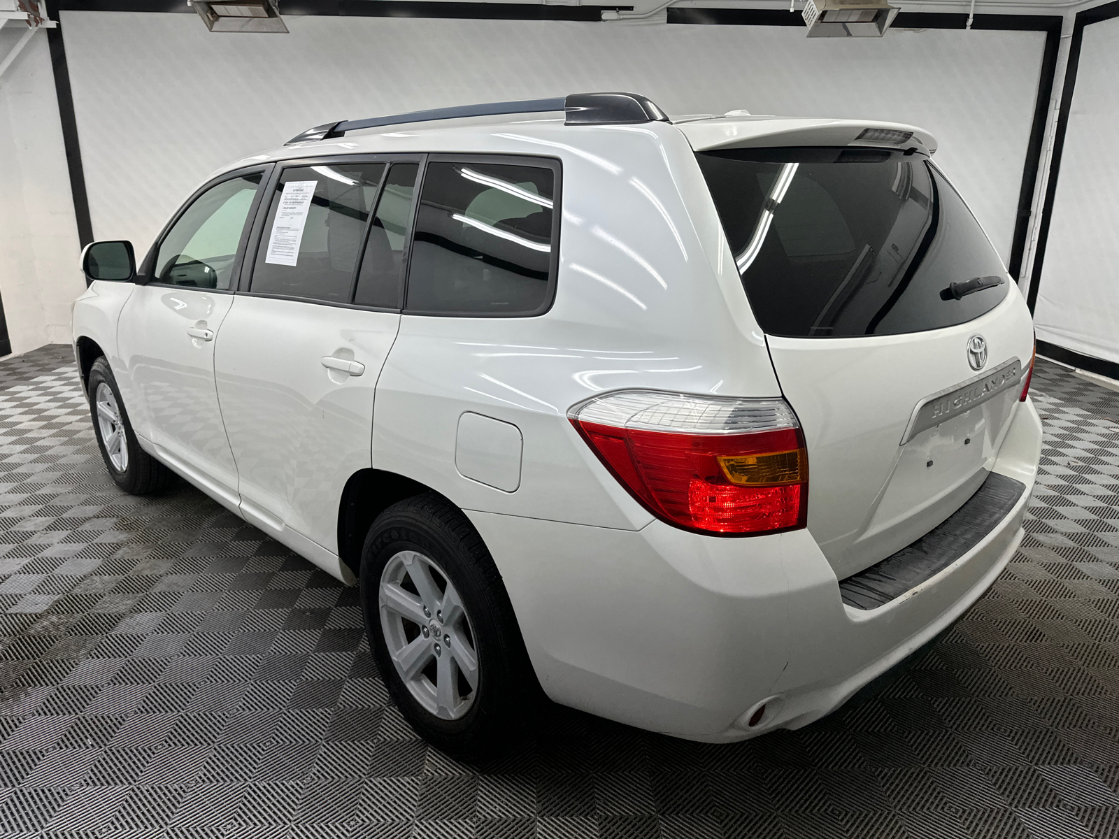 2010 Toyota Highlander Base 3