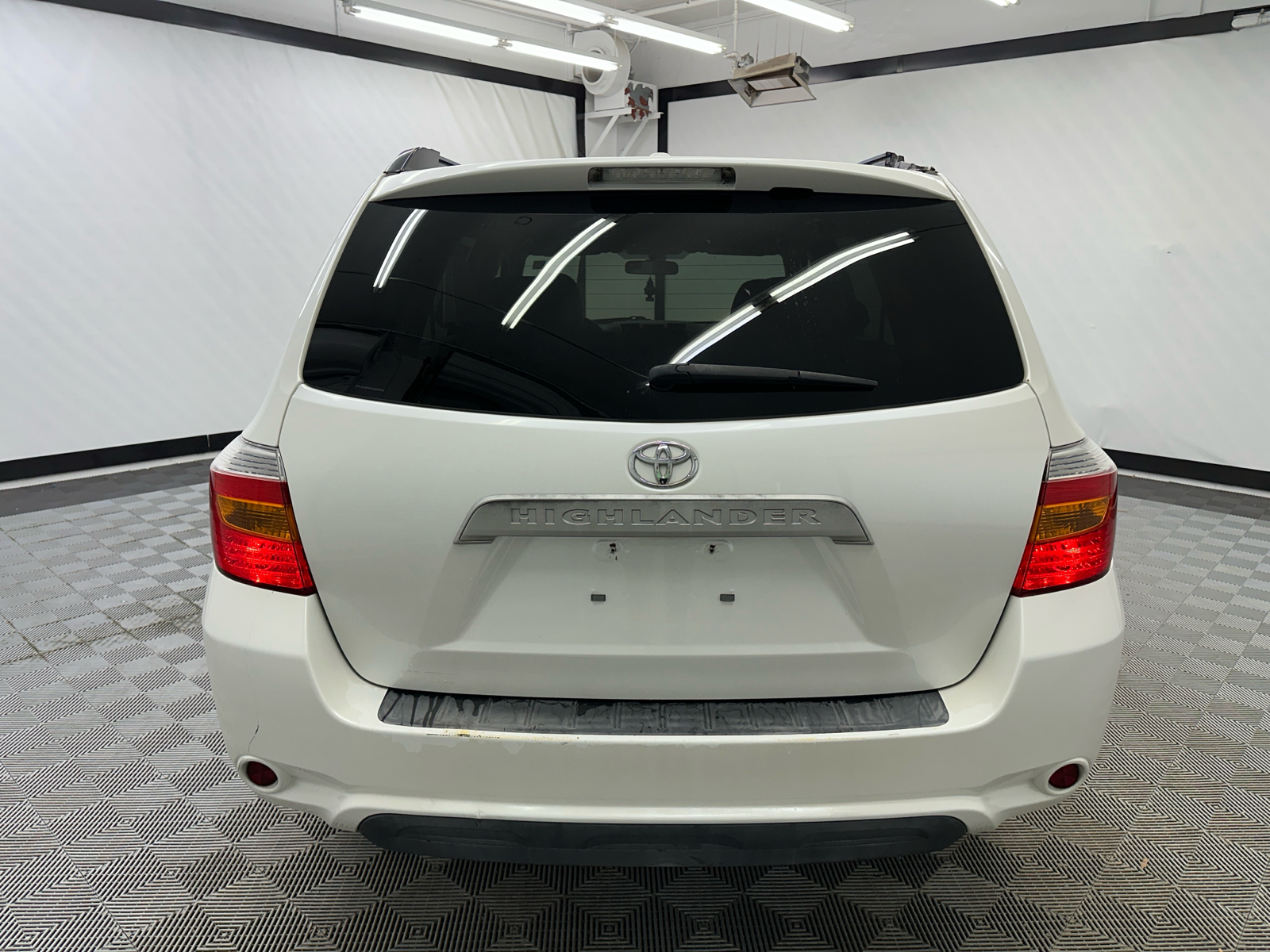 2010 Toyota Highlander Base 4