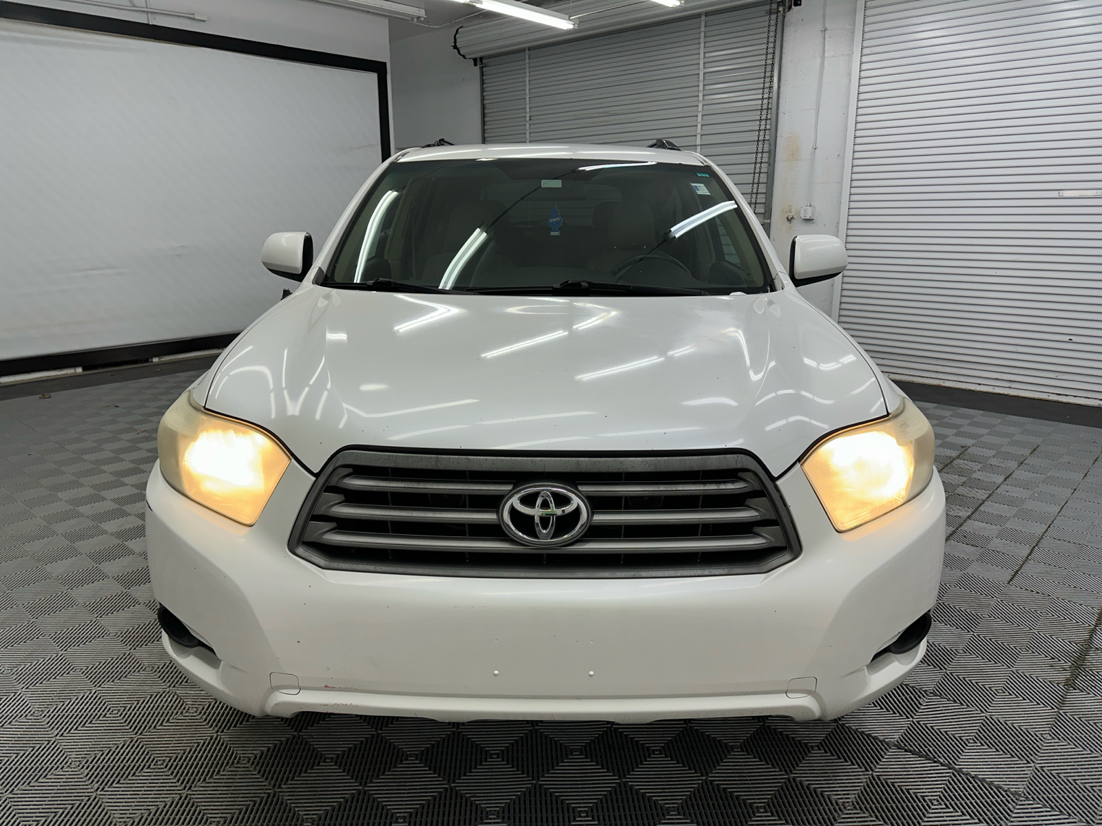 2010 Toyota Highlander Base 8