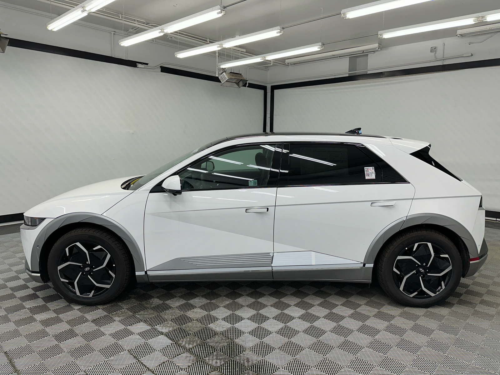 2024 Hyundai IONIQ 5 Limited 2