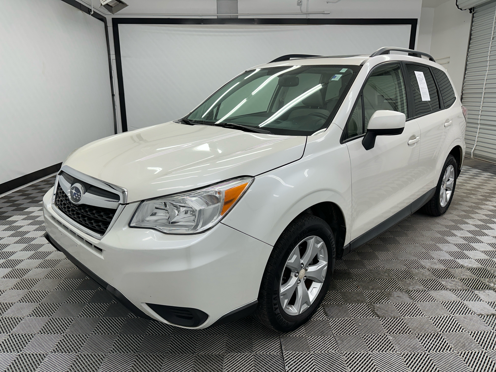 2015 Subaru Forester 2.5i Premium 1