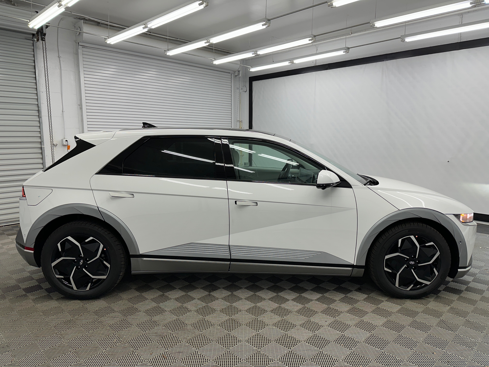 2024 Hyundai IONIQ 5 Limited 6