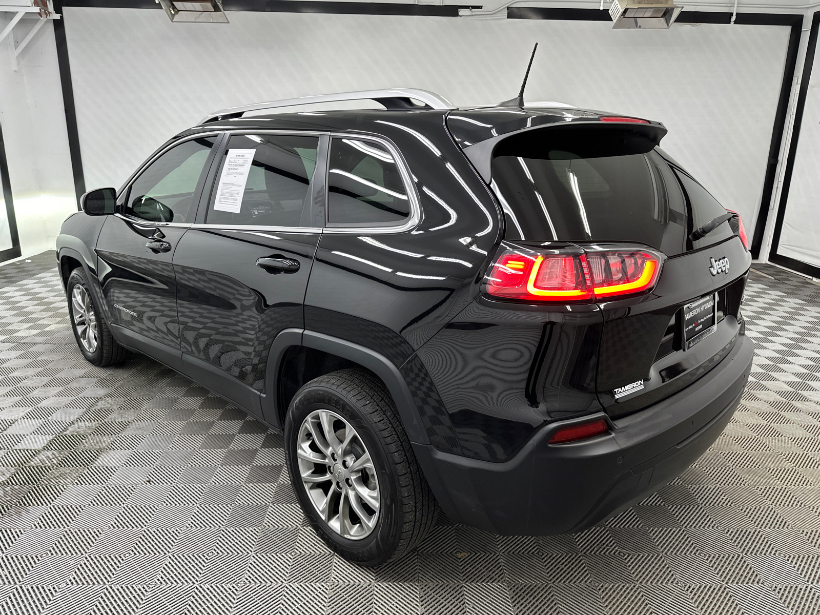 2021 Jeep Cherokee Latitude Plus 3