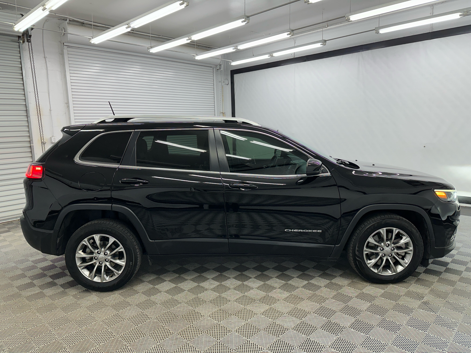 2021 Jeep Cherokee Latitude Plus 6