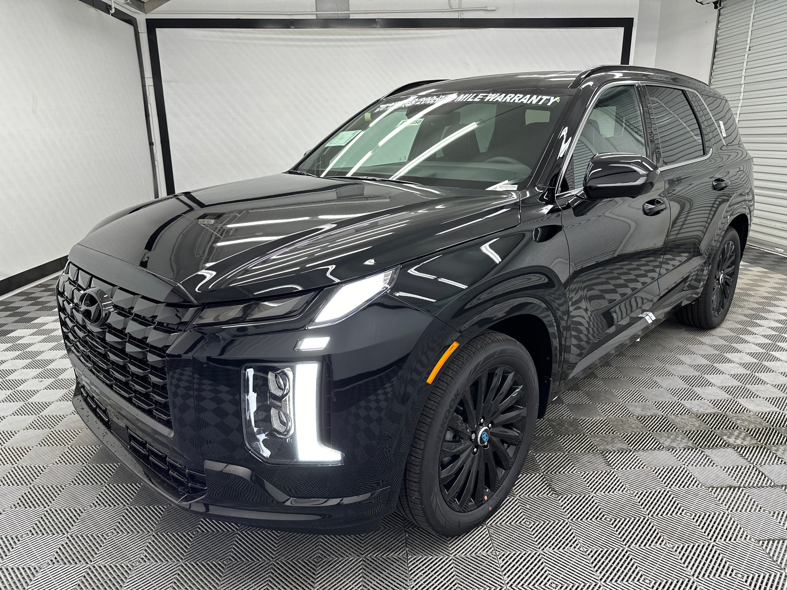 2025 Hyundai Palisade Calligraphy Night Edition 1