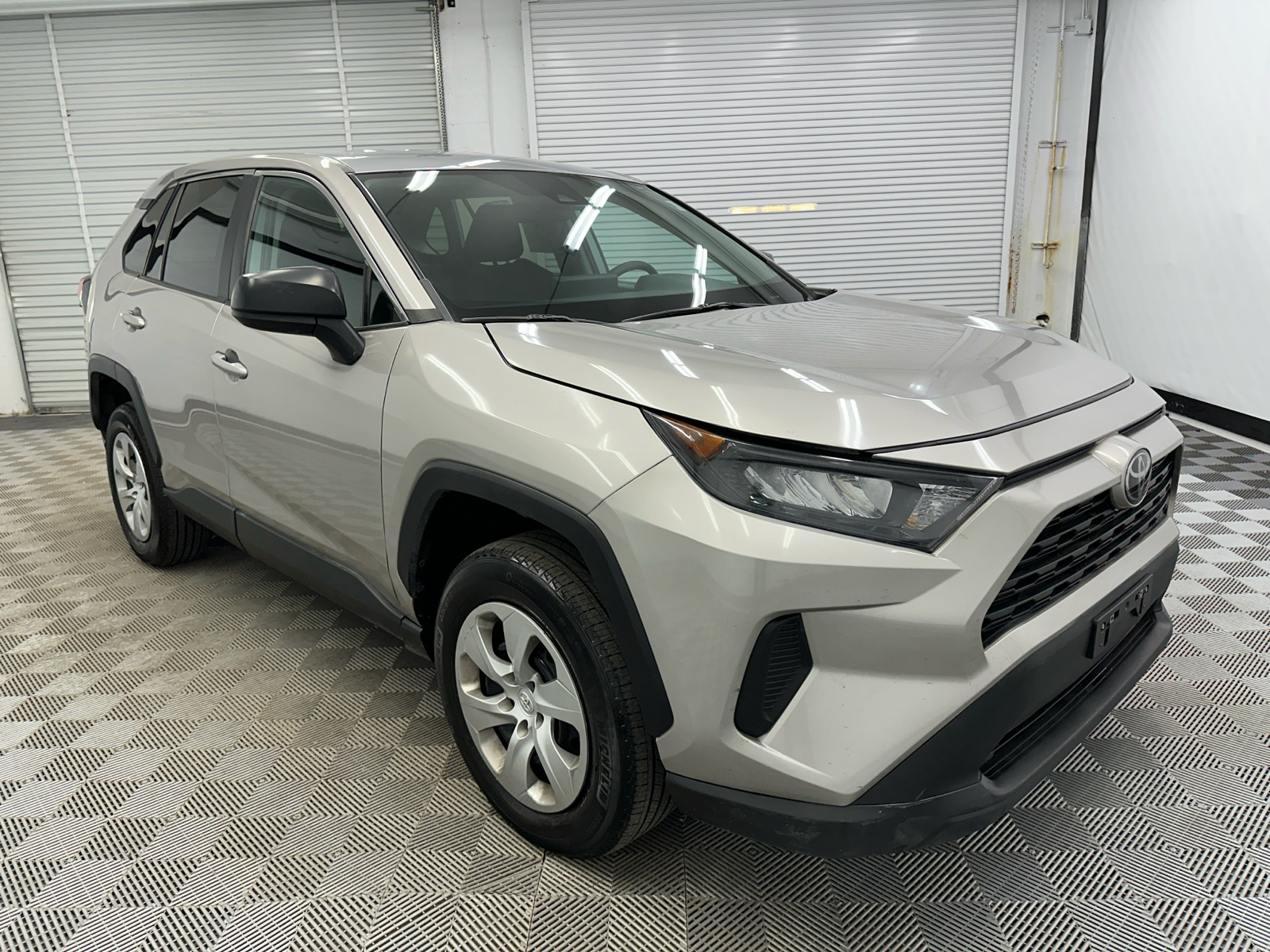 2022 Toyota RAV4 LE 7