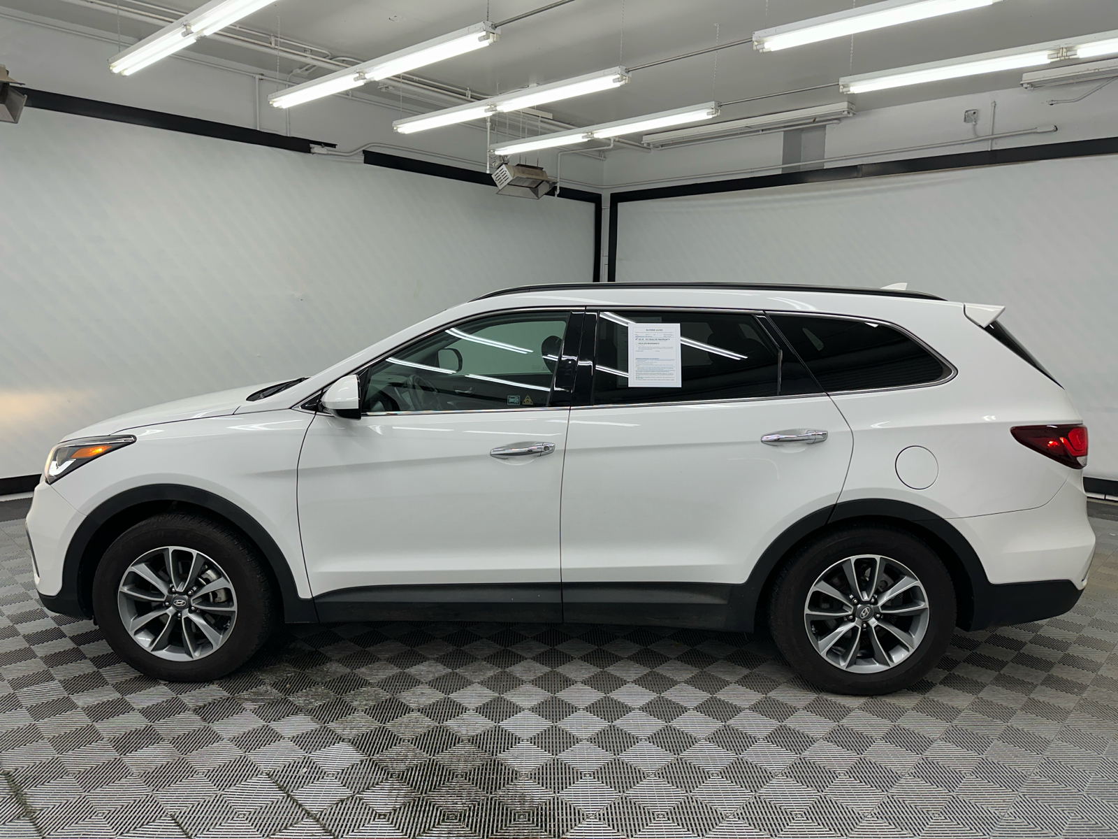 2019 Hyundai Santa Fe XL SE 2