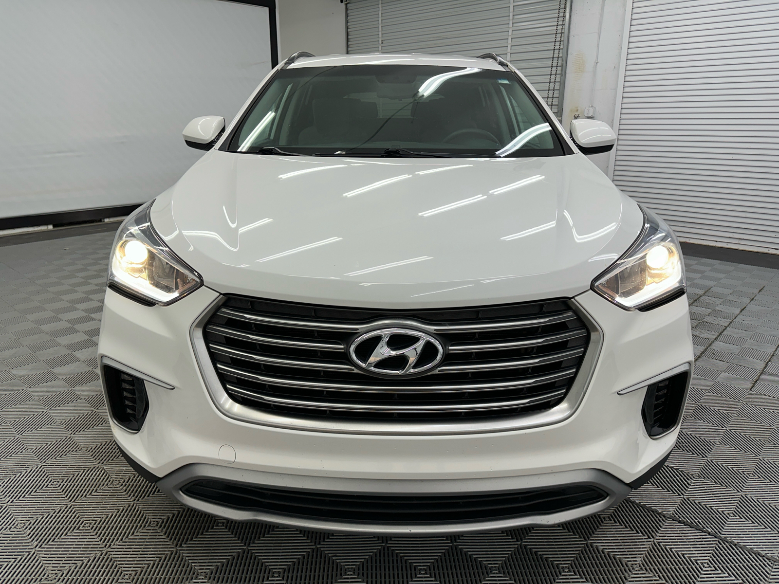 2019 Hyundai Santa Fe XL SE 8