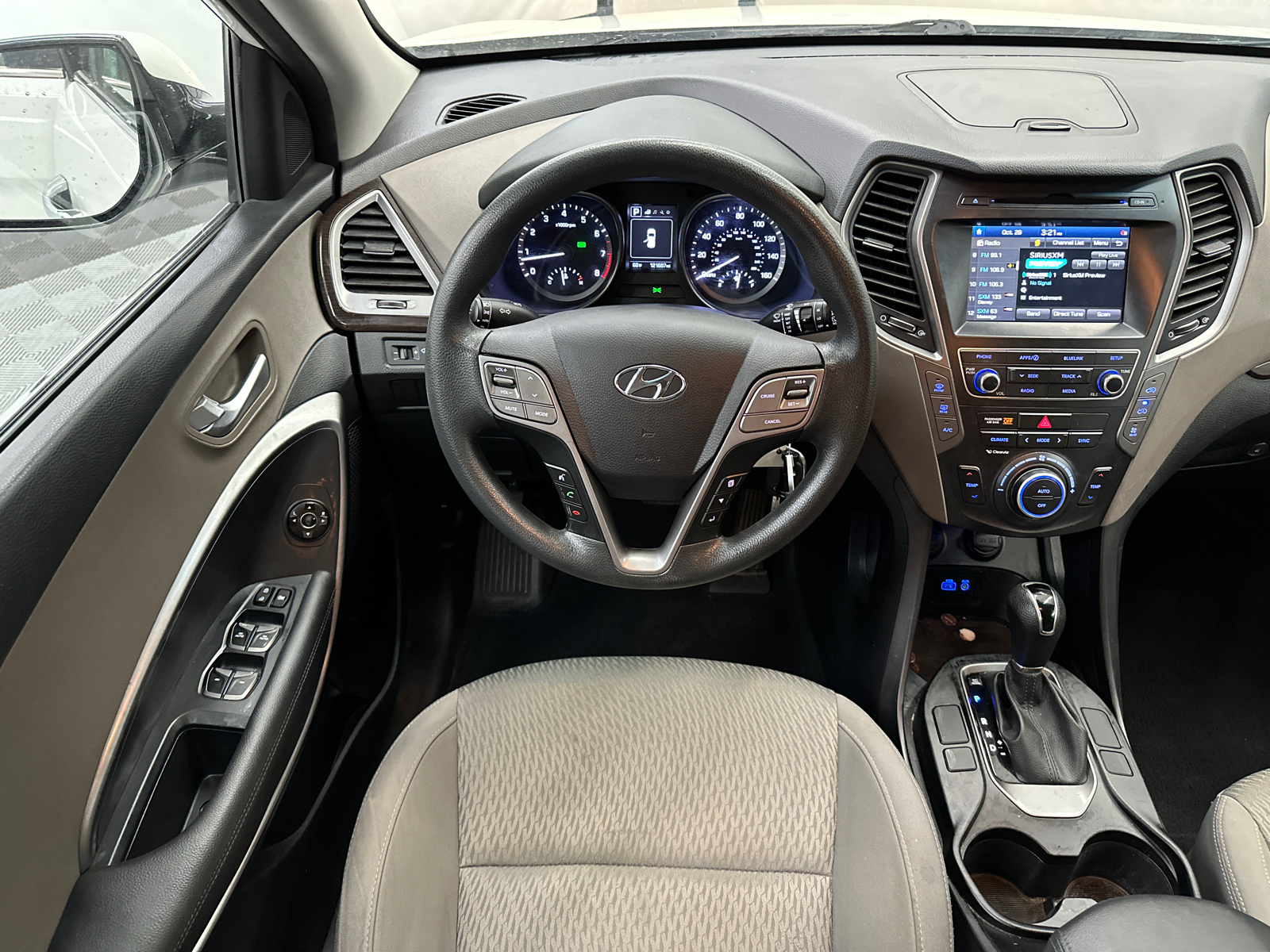 2019 Hyundai Santa Fe XL SE 24