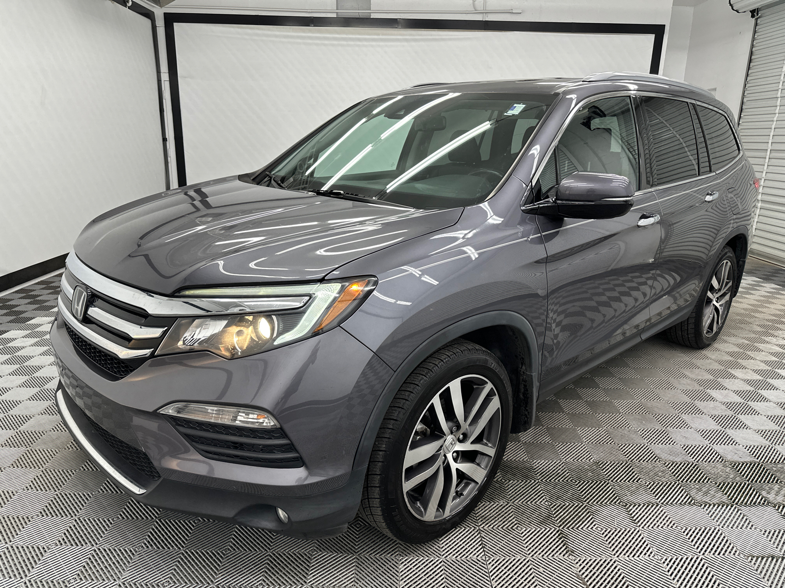 2016 Honda Pilot Touring 1