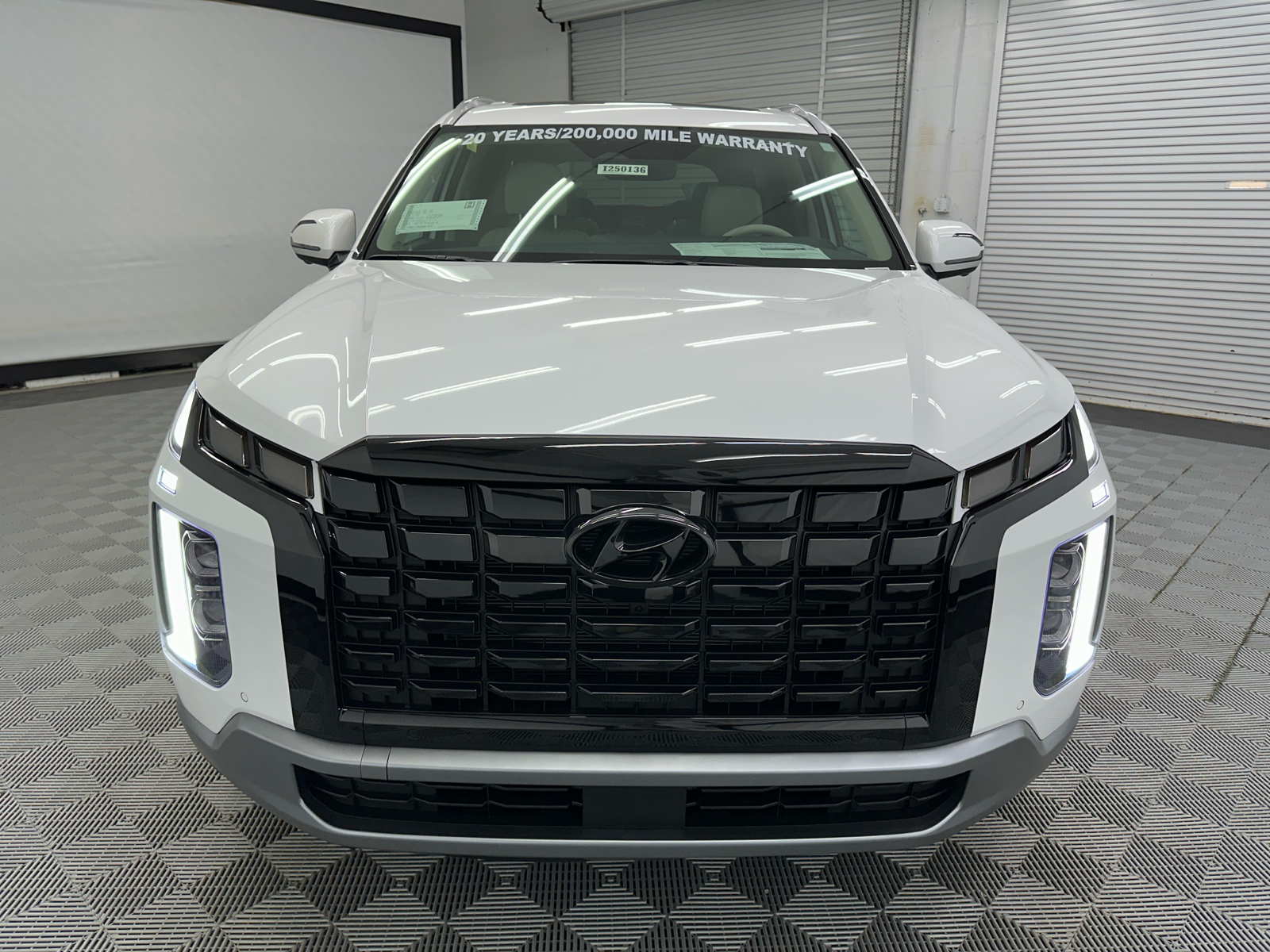 2025 Hyundai Palisade Limited 8