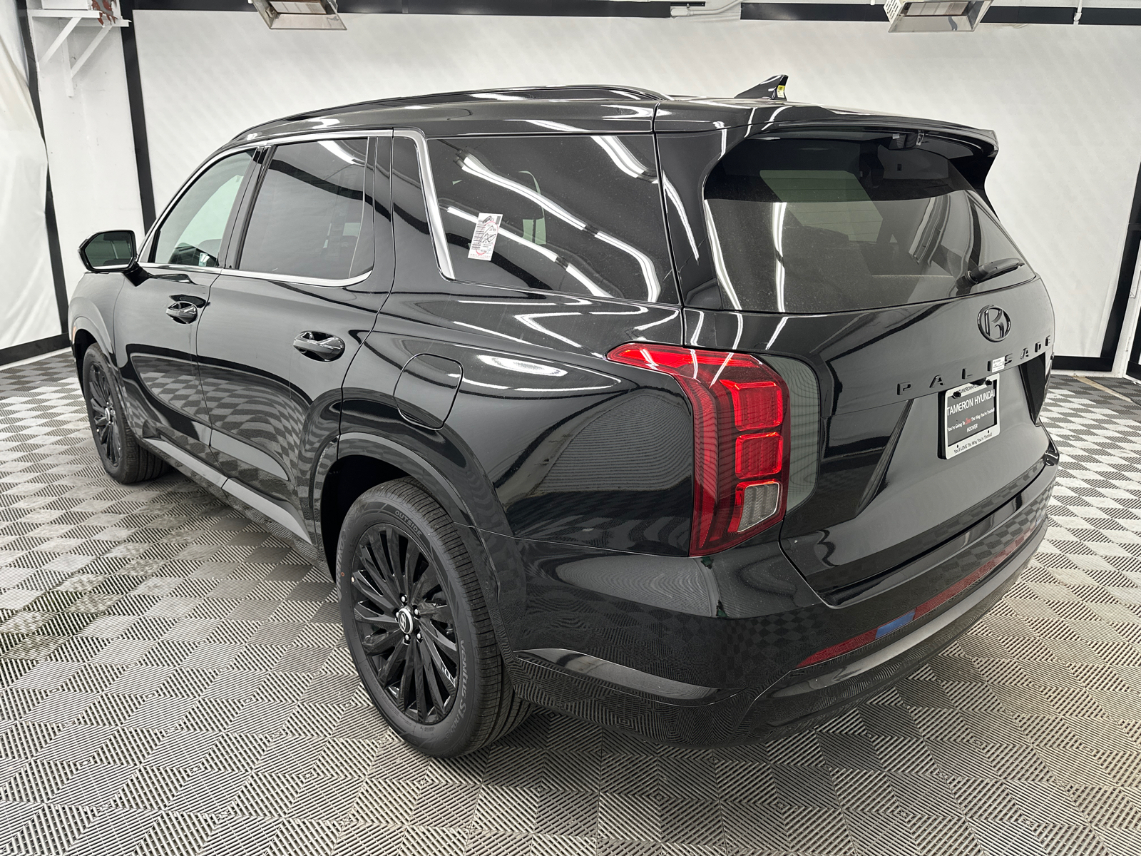 2025 Hyundai Palisade Calligraphy Night Edition 3