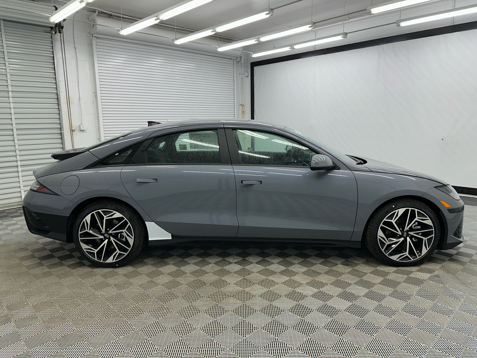 2025 Hyundai IONIQ 6 SEL 6