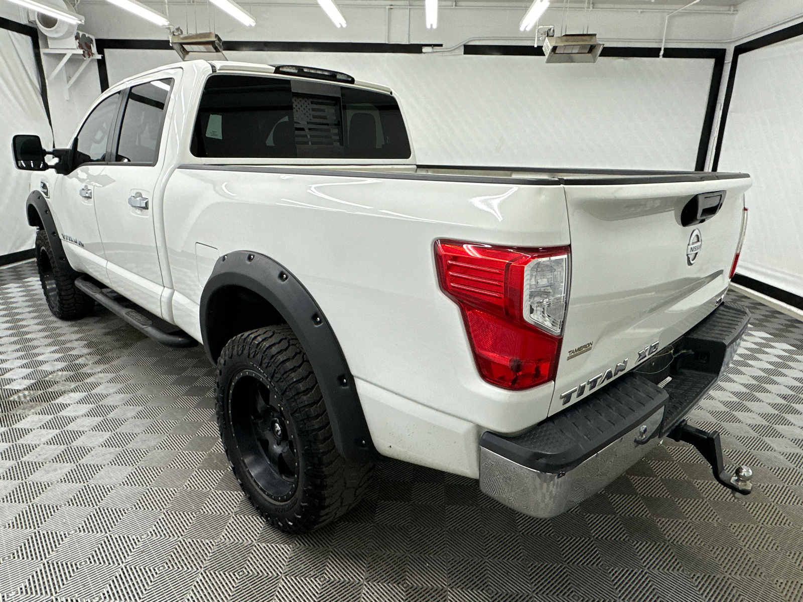 2017 Nissan Titan XD SV 3