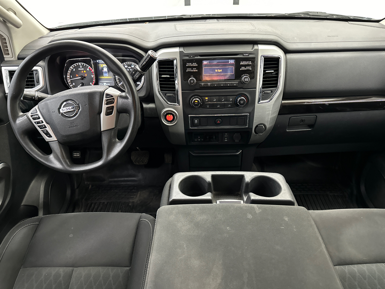 2017 Nissan Titan XD SV 21