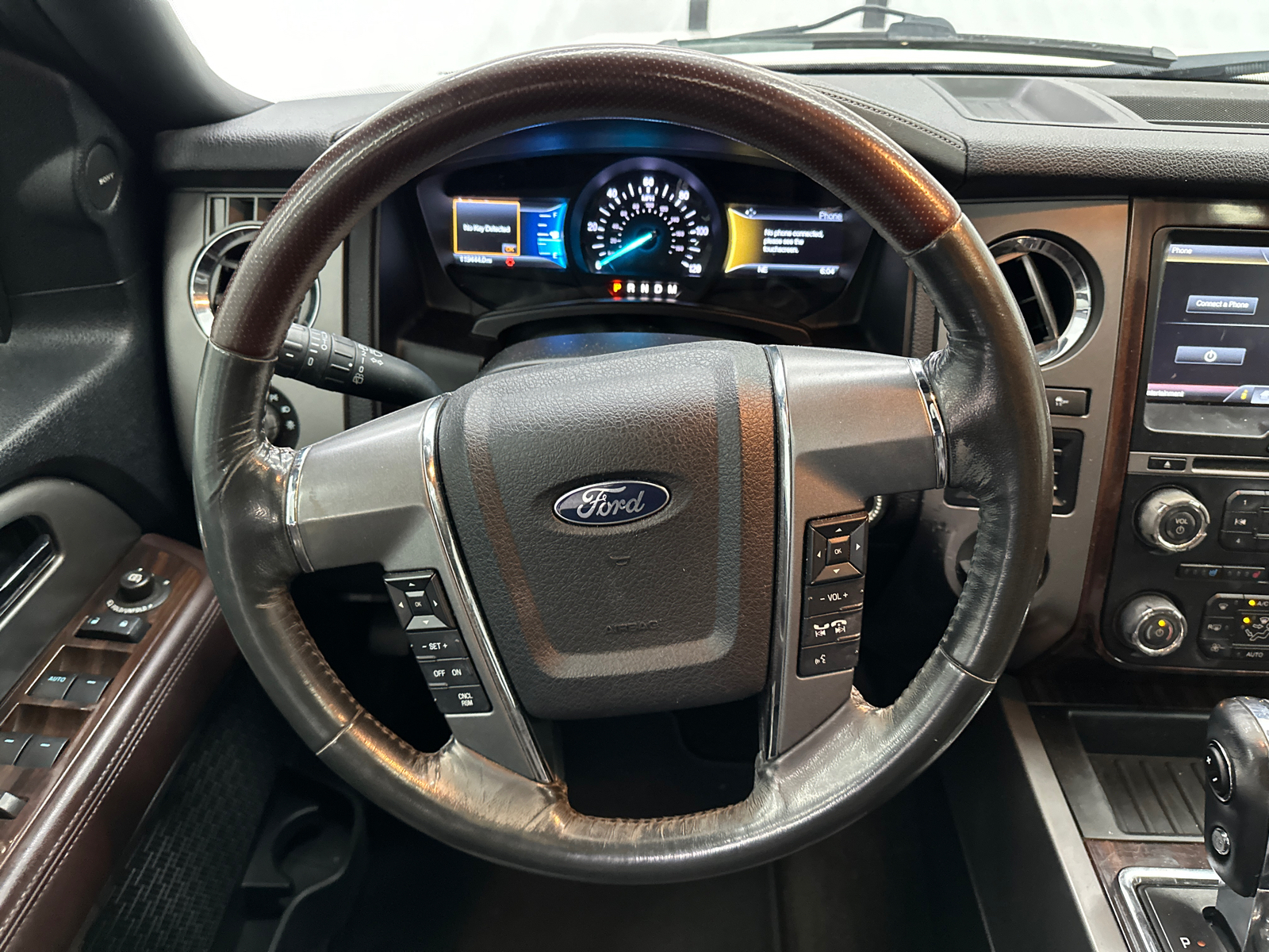 2015 Ford Expedition EL Platinum 28