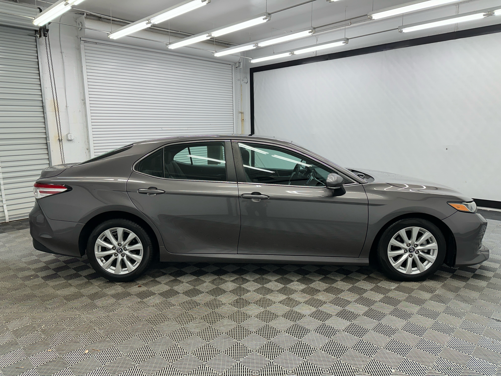 2018 Toyota Camry L 6