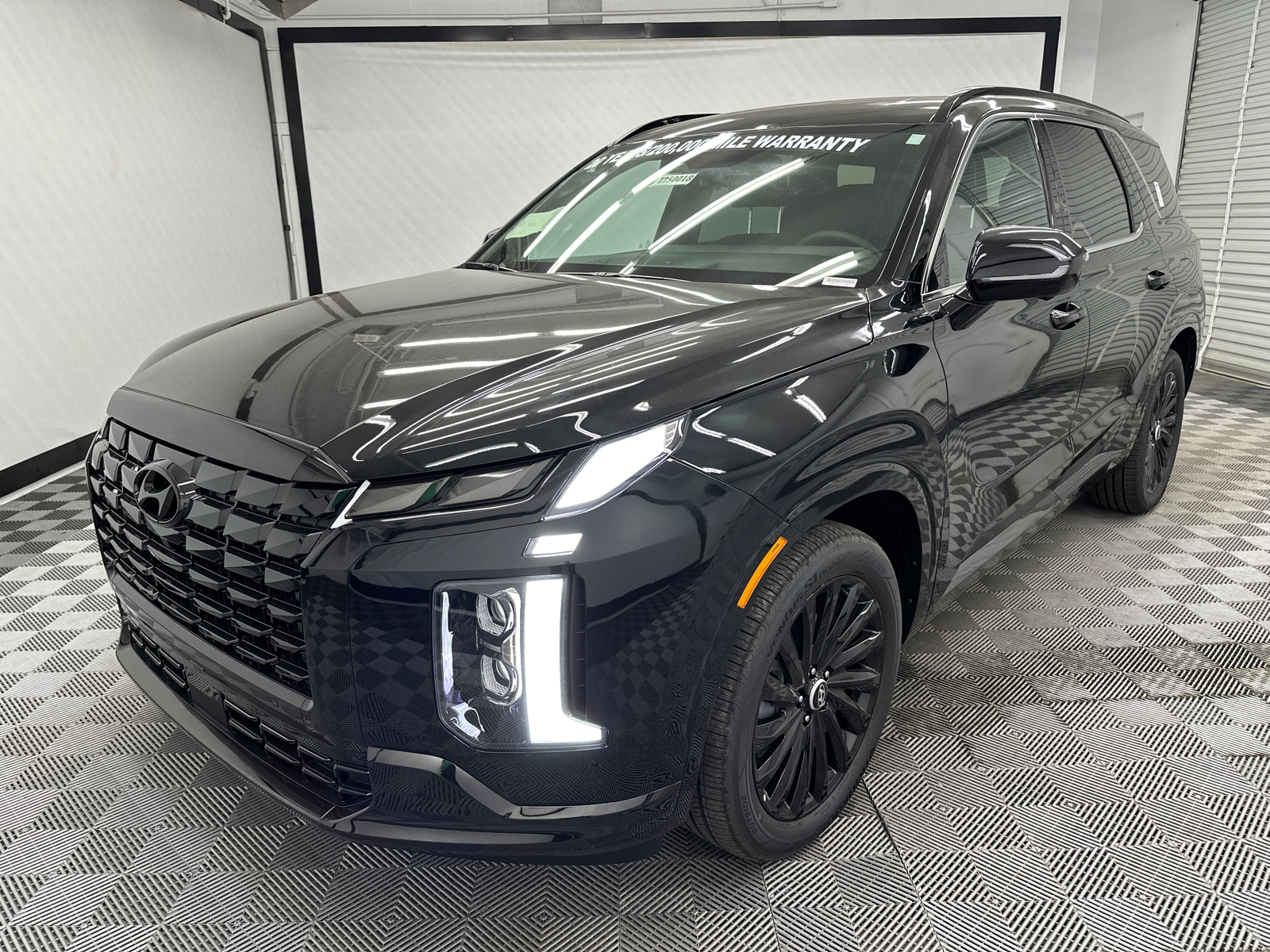 2025 Hyundai Palisade Calligraphy Night Edition 1