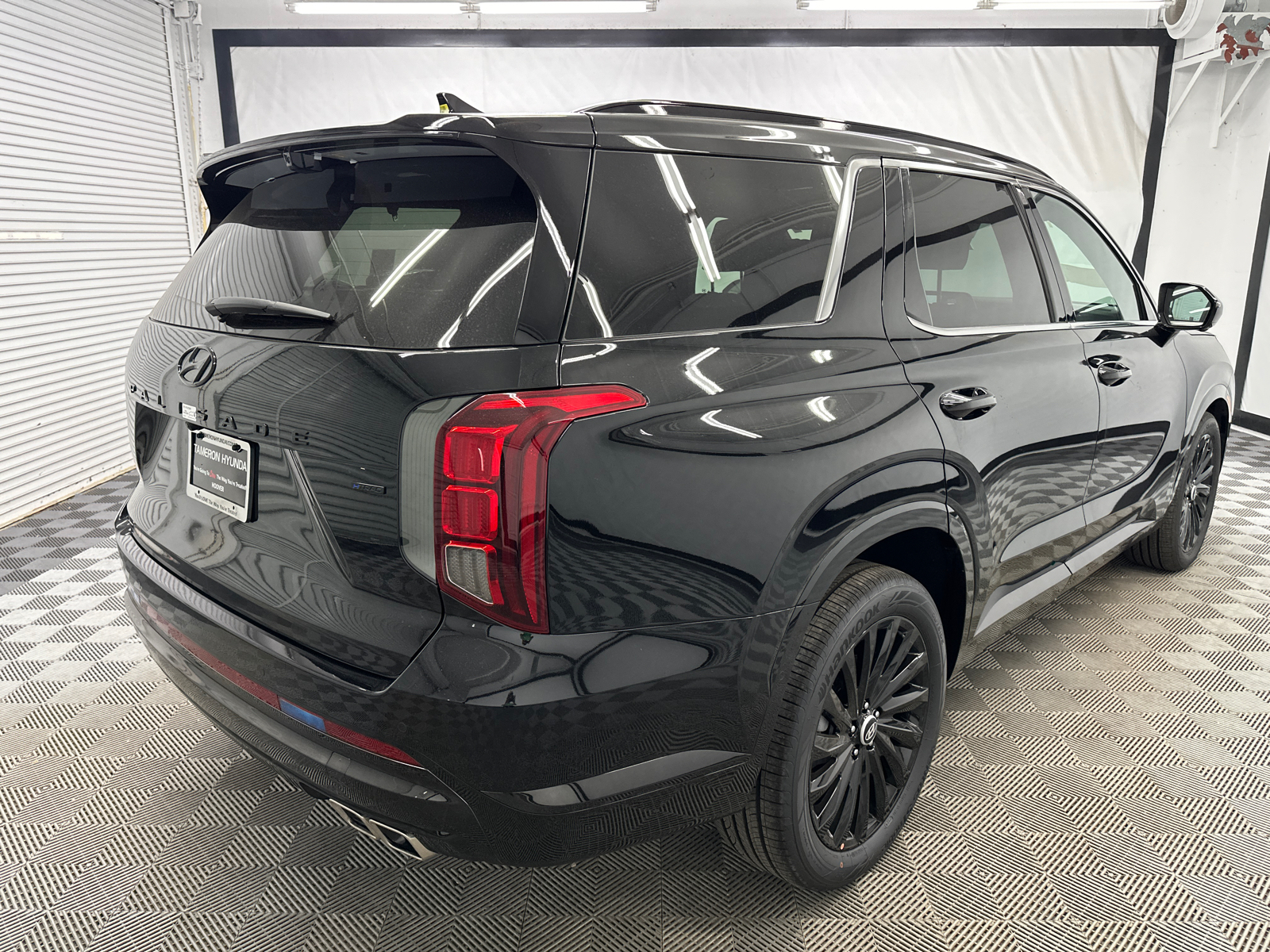 2025 Hyundai Palisade Calligraphy Night Edition 5