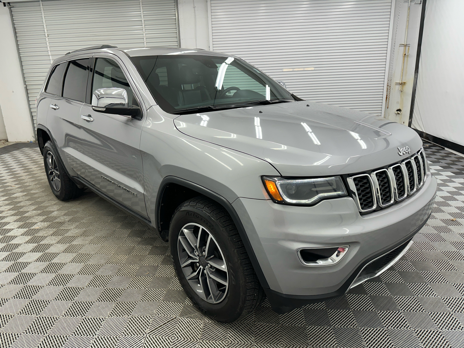 2019 Jeep Grand Cherokee Limited 7