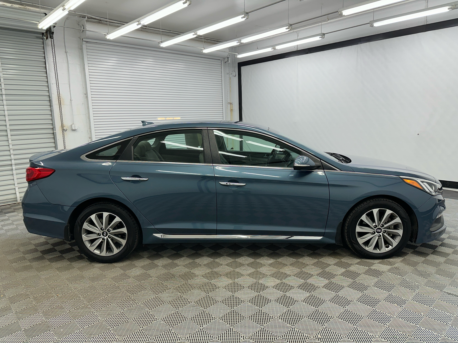 2016 Hyundai Sonata Base 6