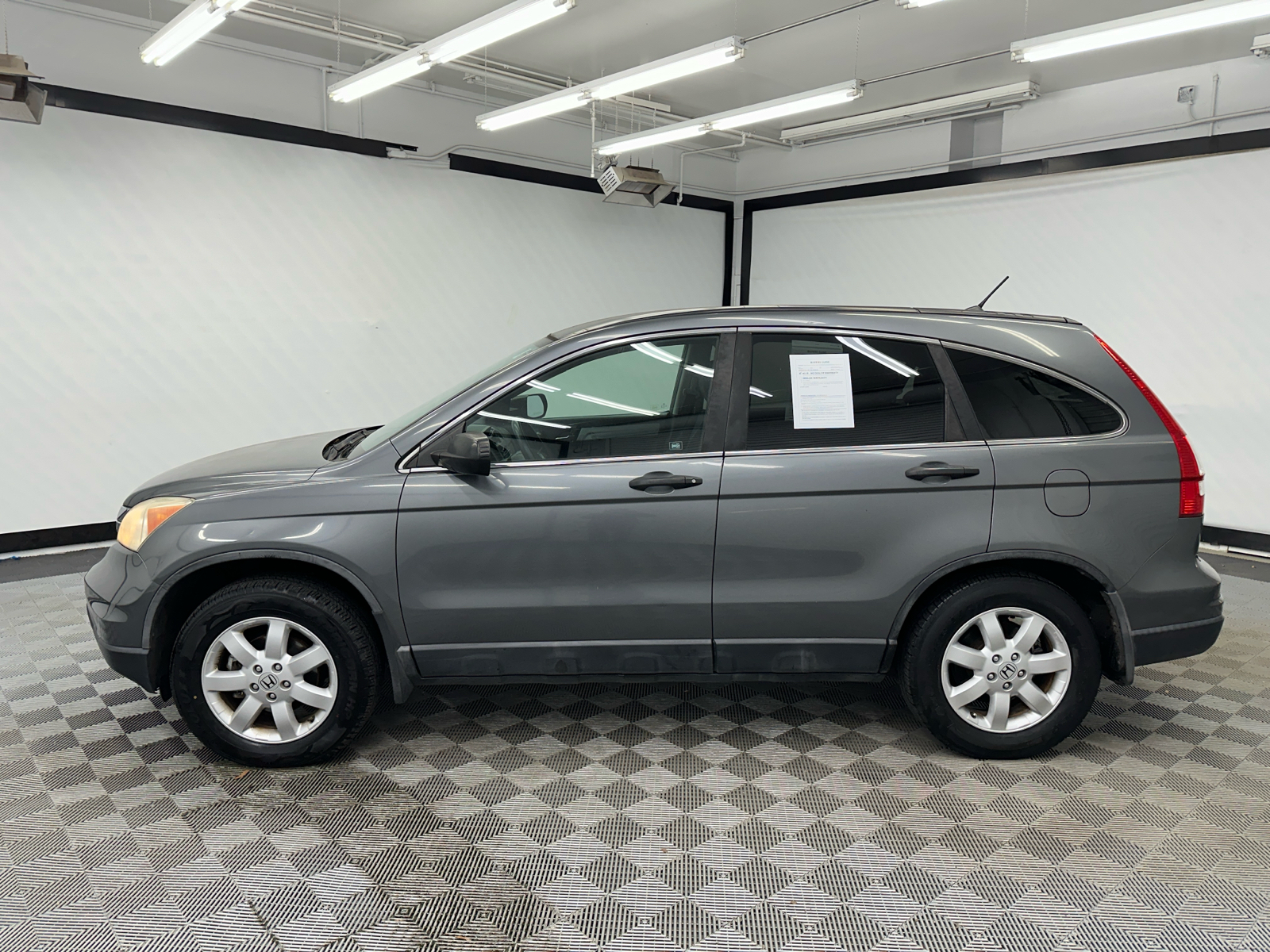 2011 Honda CR-V SE 2