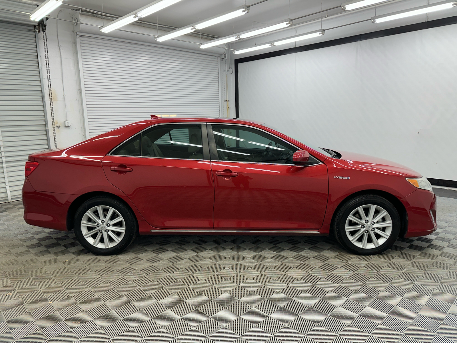 2012 Toyota Camry Hybrid XLE 6