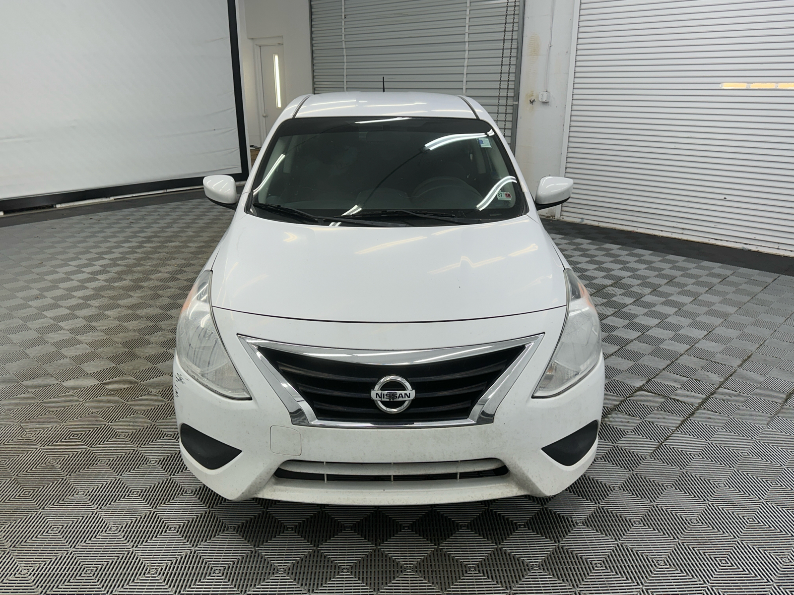 2017 Nissan Versa 1.6 SV 7