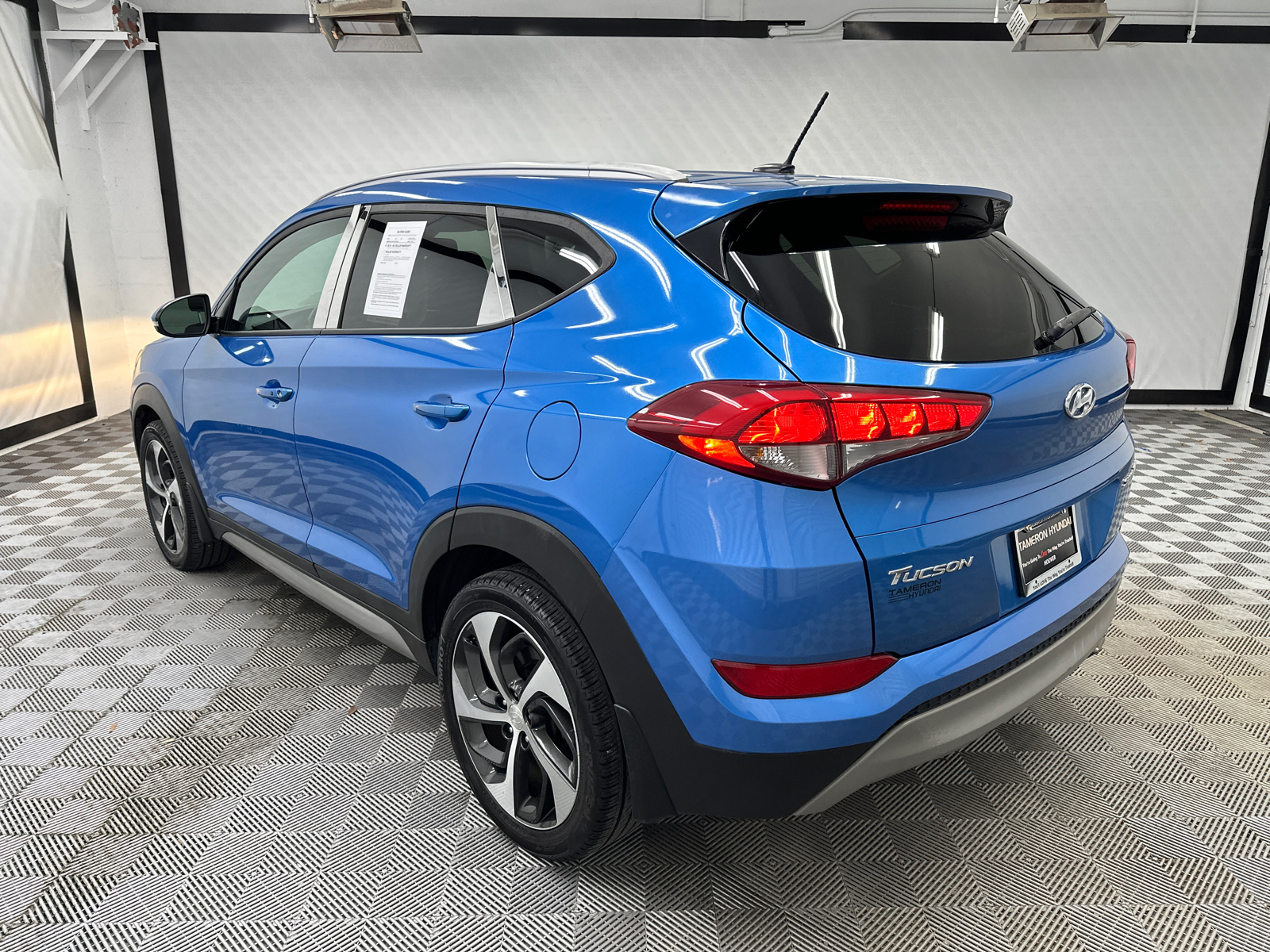 2017 Hyundai Tucson Sport 3