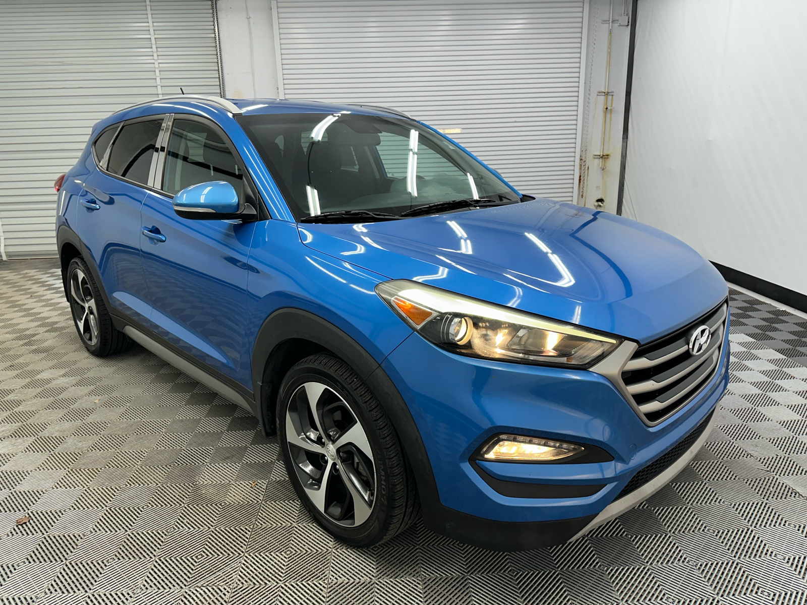 2017 Hyundai Tucson Sport 7