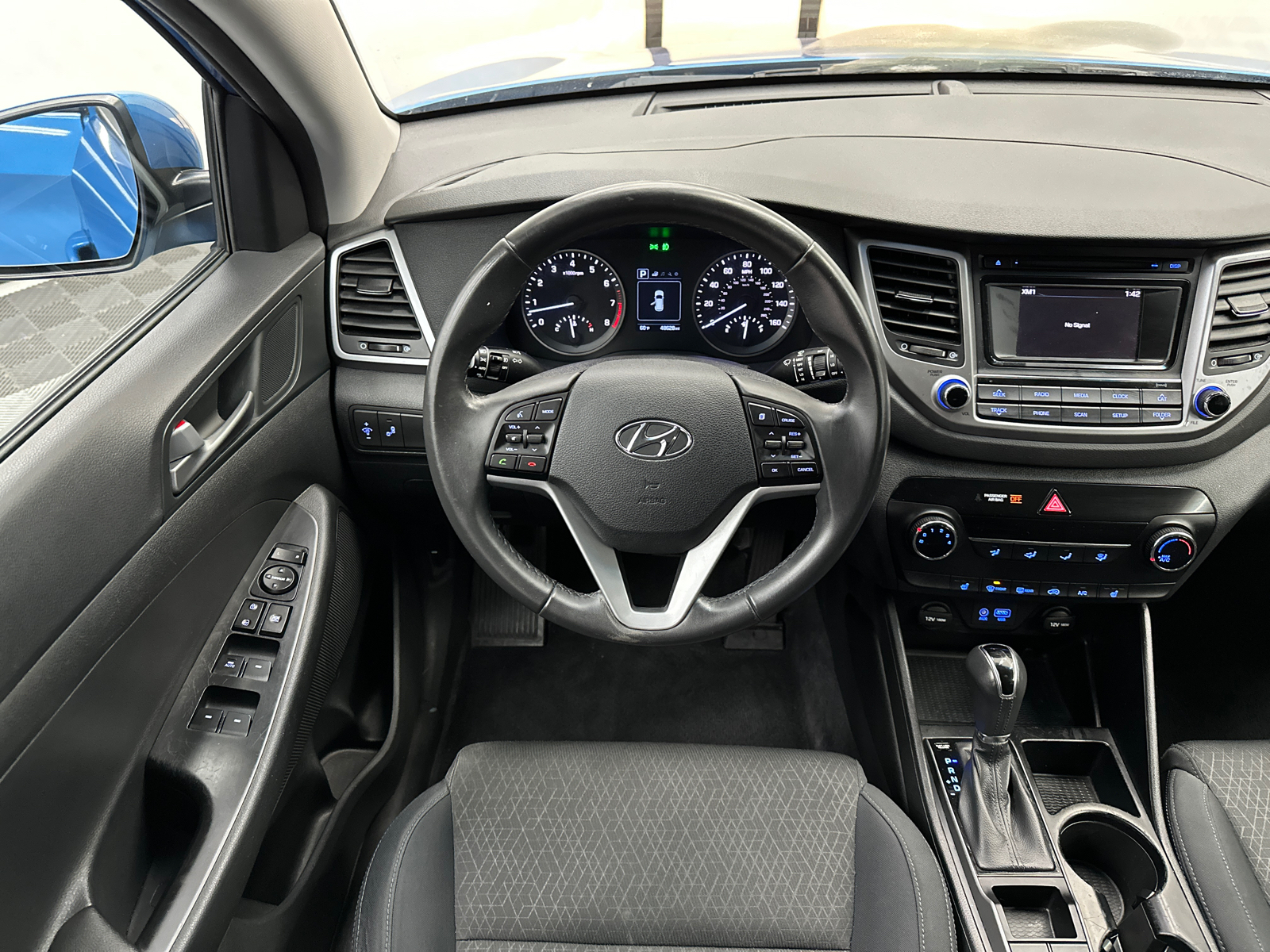 2017 Hyundai Tucson Sport 24