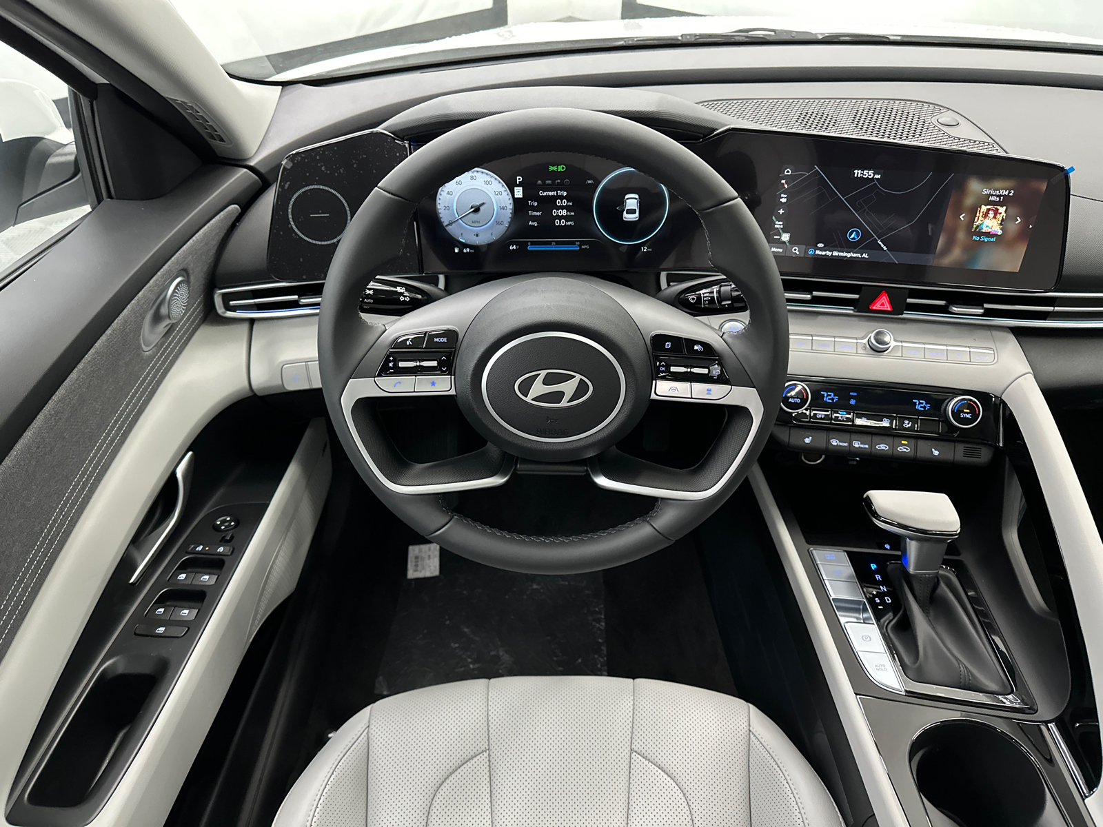 2025 Hyundai Elantra Limited 24