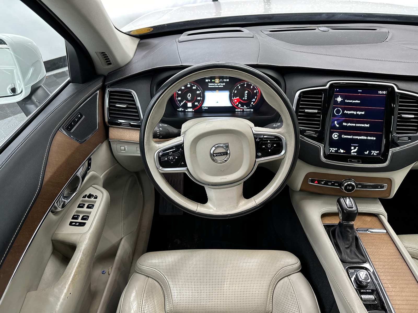 2017 Volvo XC90 T6 Inscription 27