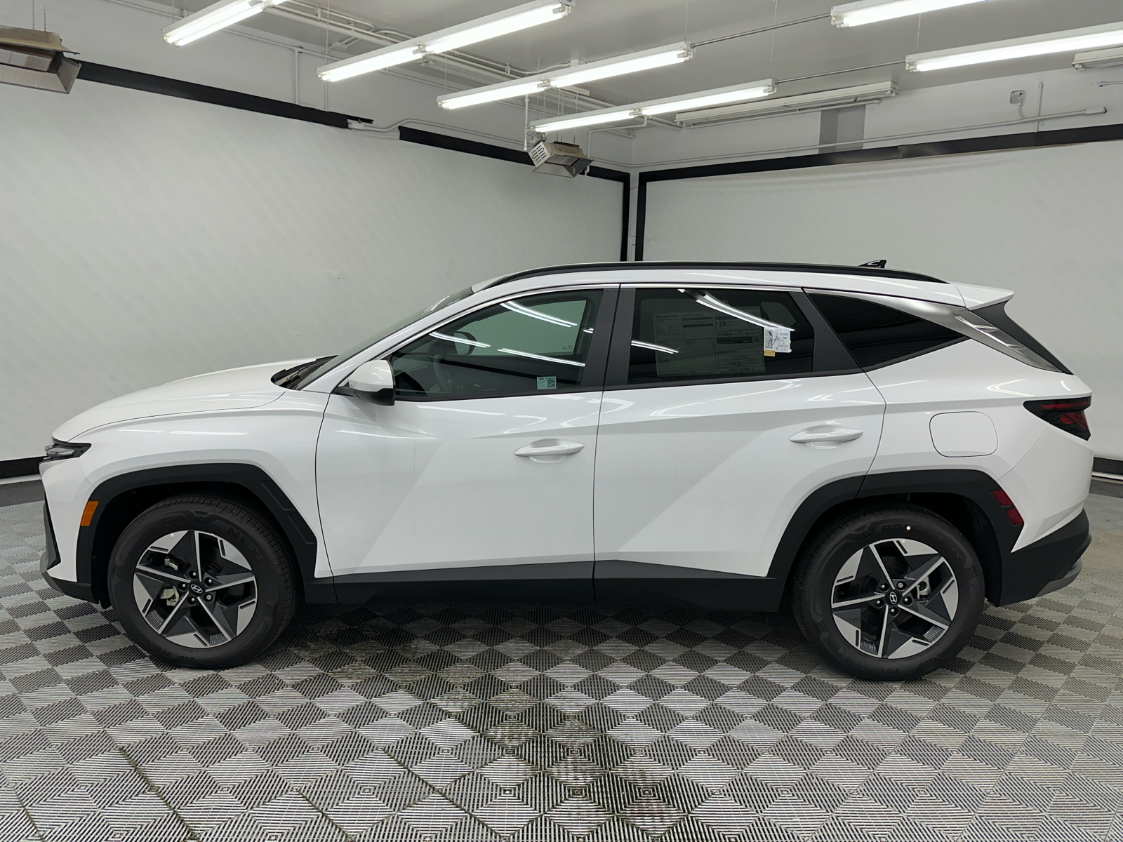 2025 Hyundai Tucson SEL 2