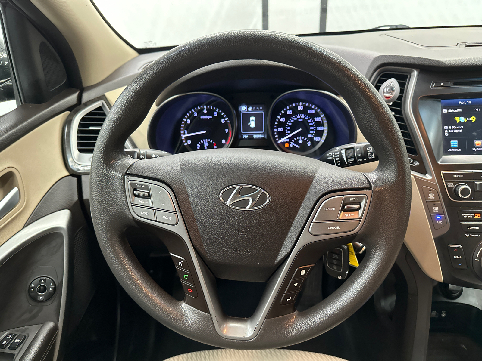 2019 Hyundai Santa Fe XL SE 25