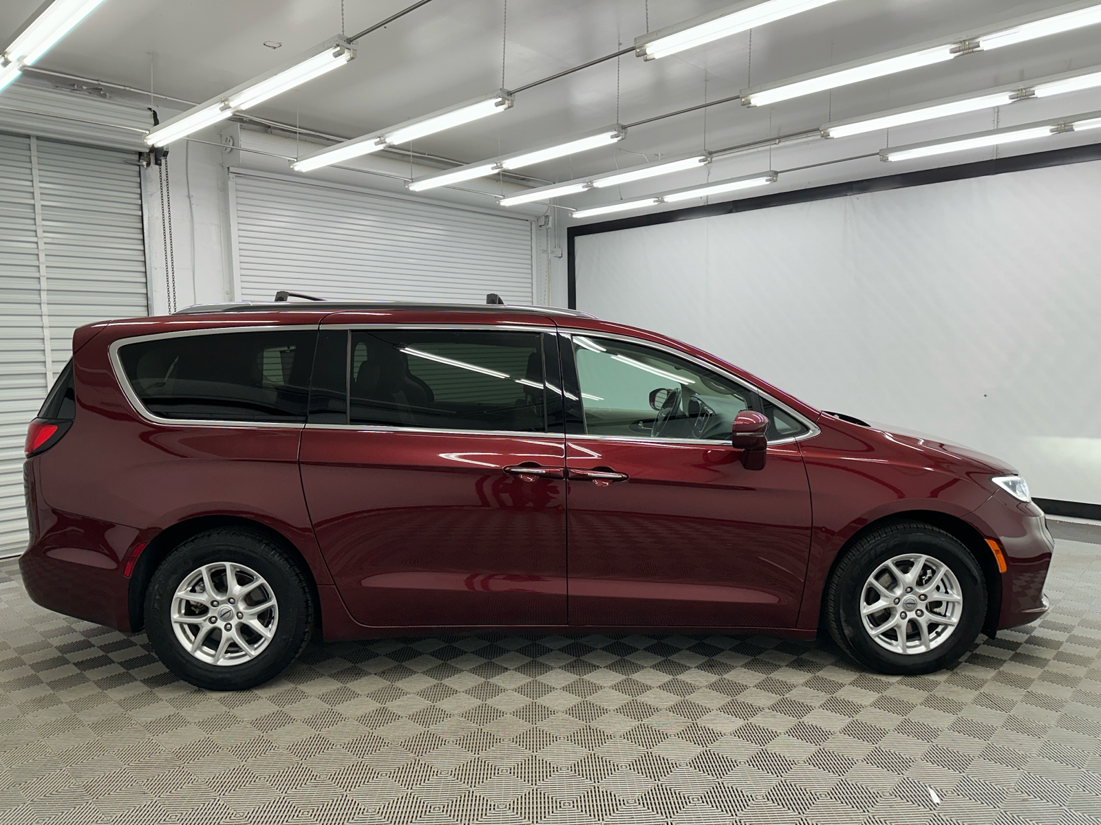 2021 Chrysler Pacifica Touring L 6