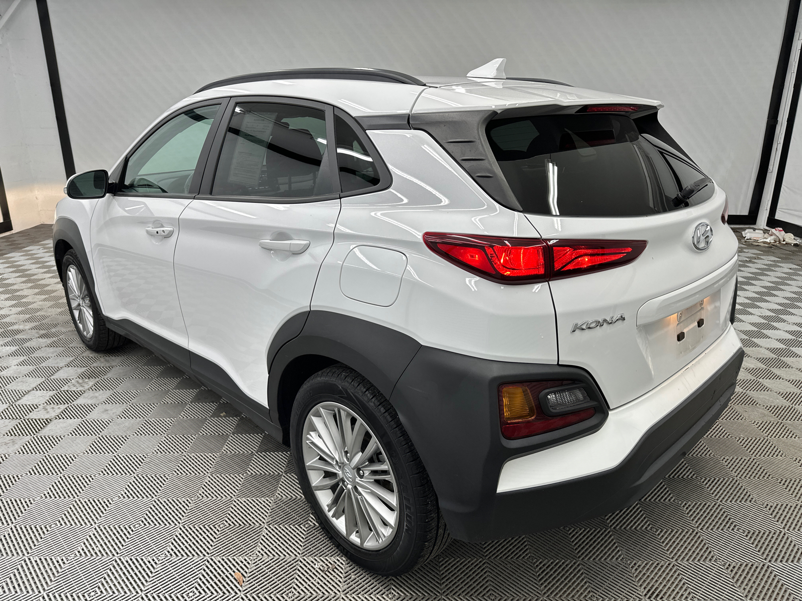 2021 Hyundai Kona SEL Plus 3