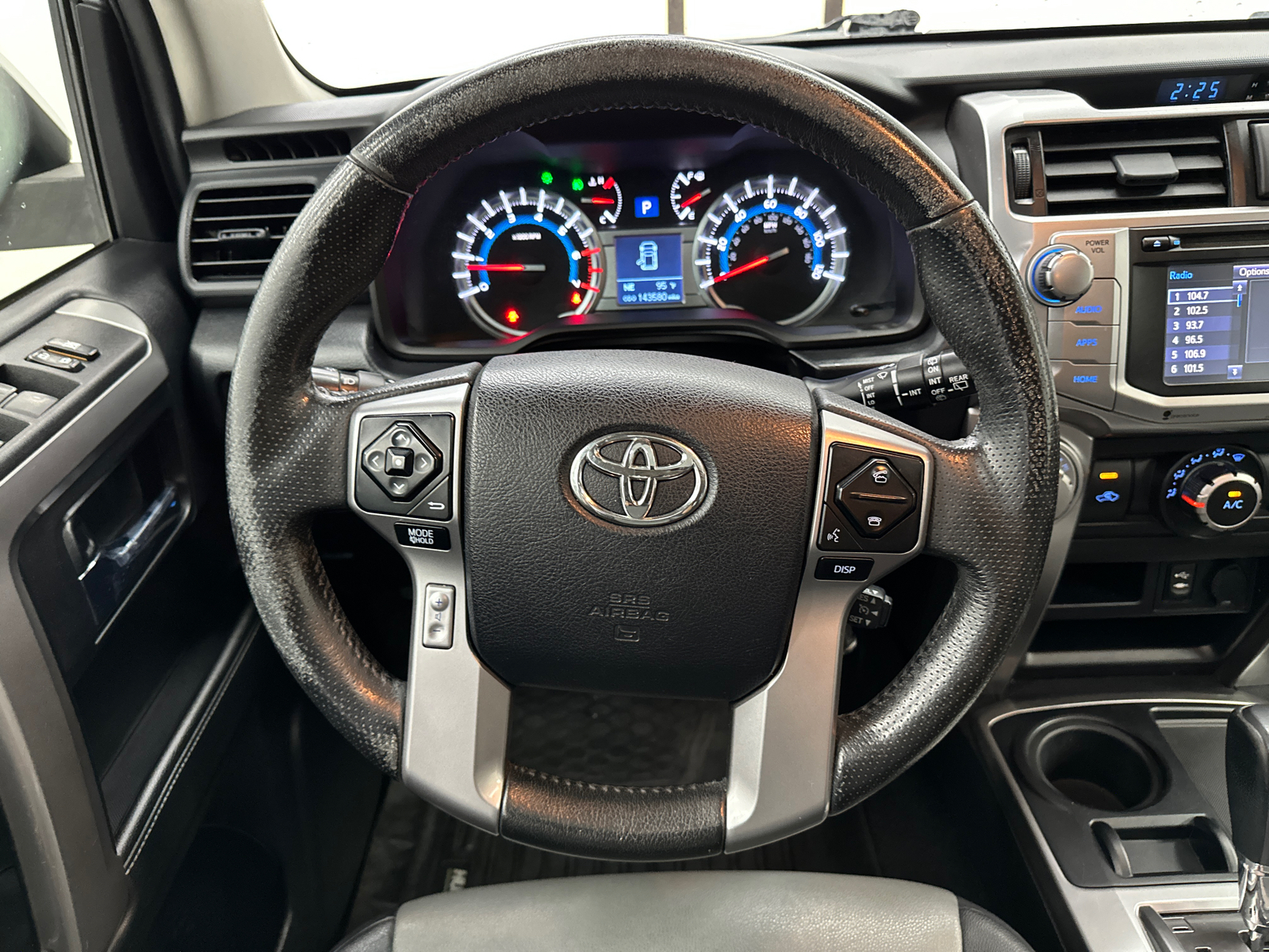 2014 Toyota 4Runner SR5 Premium 26