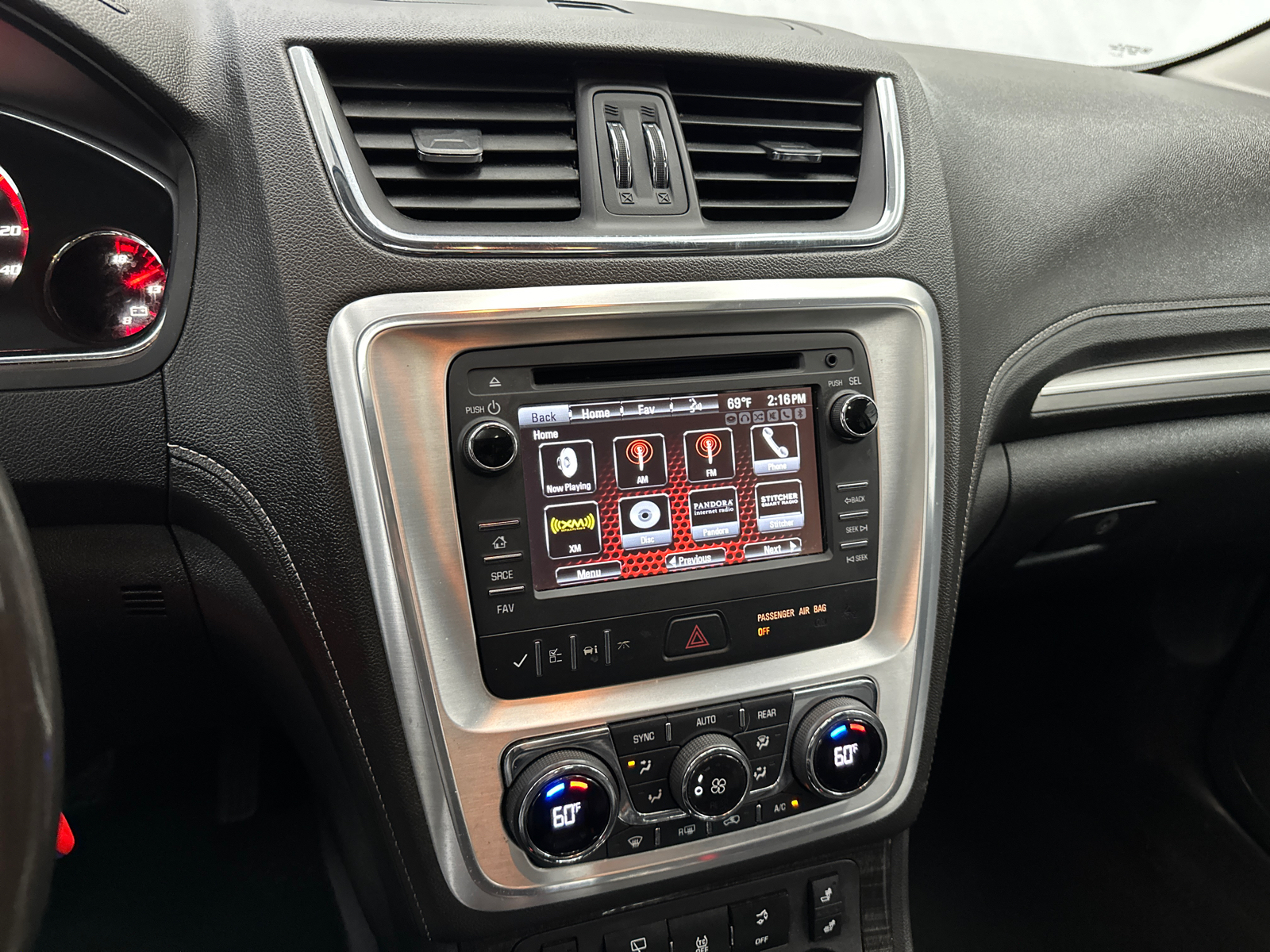 2014 GMC Acadia SLT-1 33