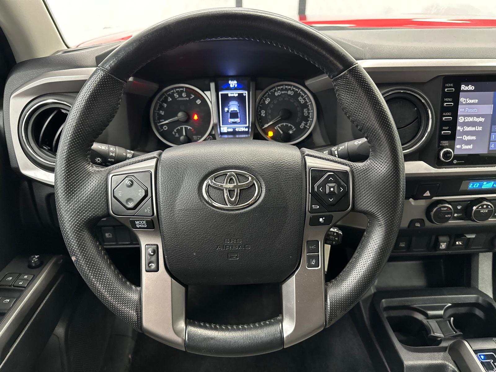 2022 Toyota Tacoma SR5 24