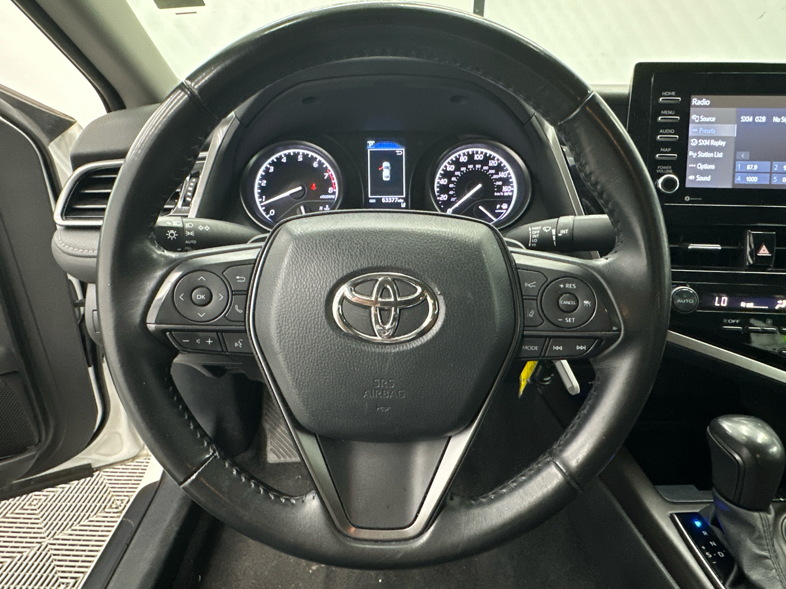 2022 Toyota Camry SE 25