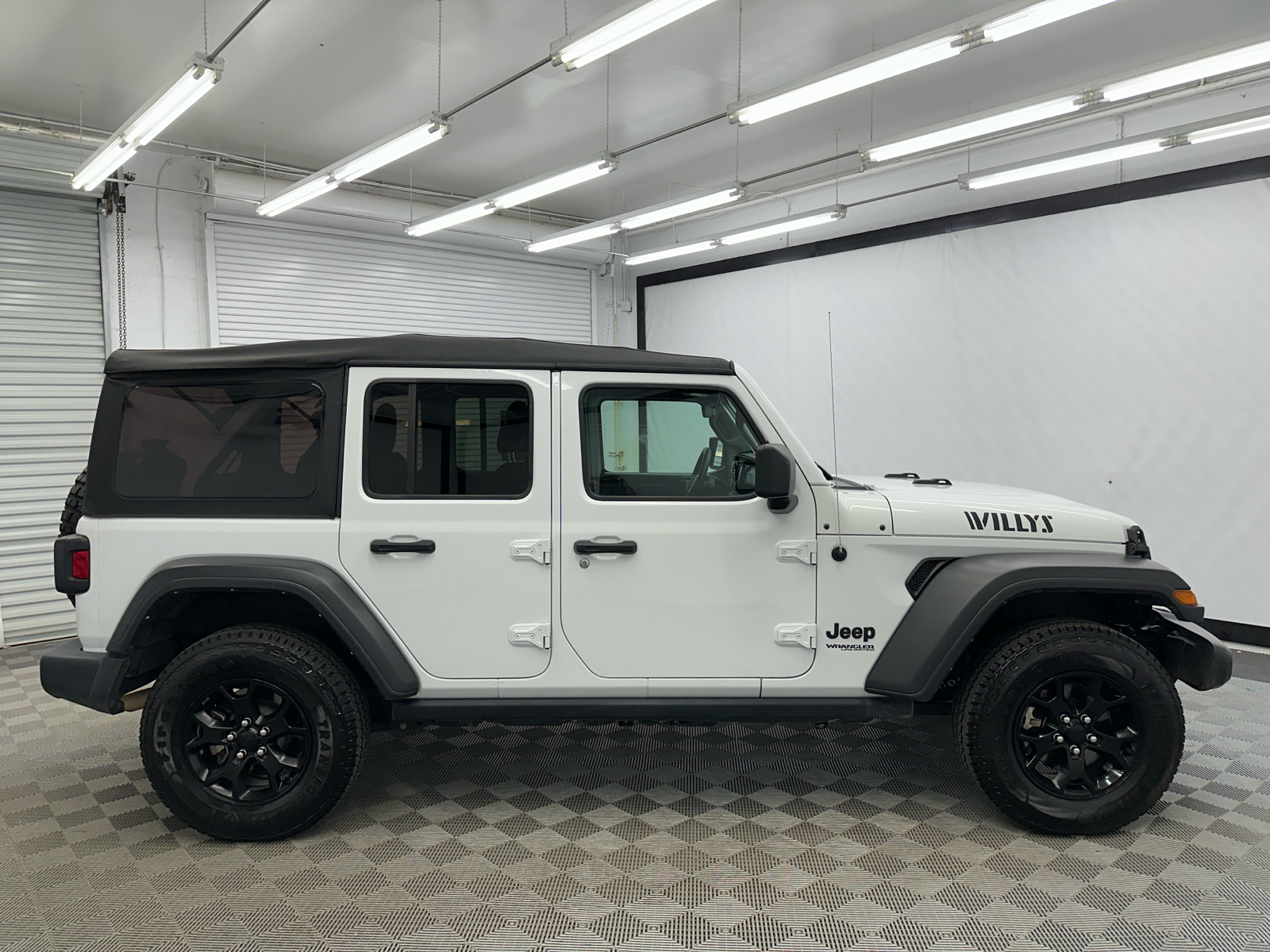 2021 Jeep Wrangler Unlimited Willys 6