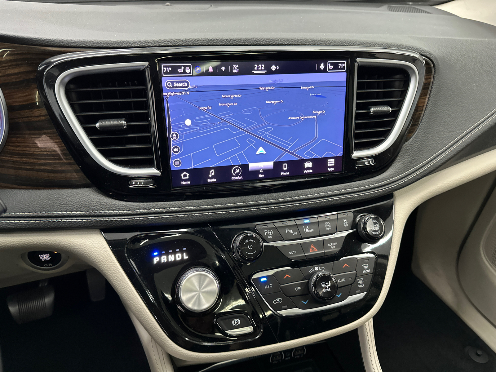 2022 Chrysler Pacifica Limited 32